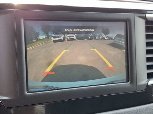 Certified 2023 Chrysler Voyager LX FWD image 17