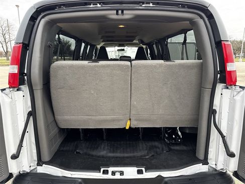 Used 2023 Chevrolet Express 3500 LS image 27
