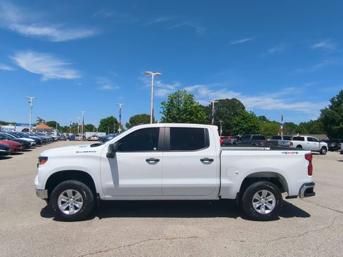 Used 2025 Chevrolet Silverado 1500 W/T w/ WT Value Package AWD/4WD image 6
