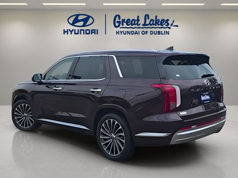 Used 2023 Hyundai Palisade Calligraphy FWD image 3