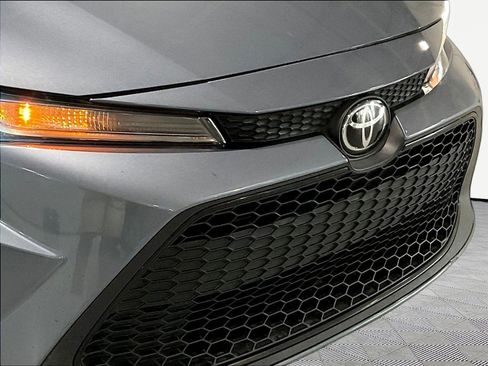 Used 2022 Toyota Corolla LE FWD image 31