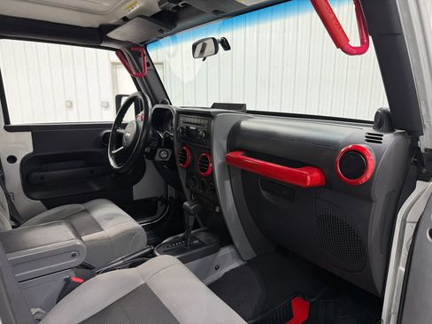 Used 2008 Jeep Wrangler Unlimited X AWD/4WD image 14