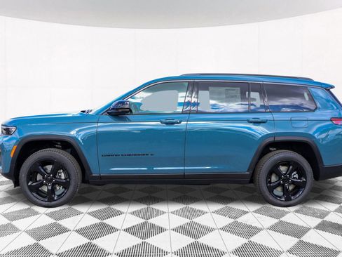 New 2026 Jeep Grand Cherokee L Limited w/ Limited Altitude Package AWD/4WD image 10