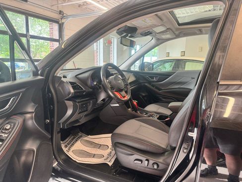 Used 2024 Subaru Forester Sport AWD/4WD image 9