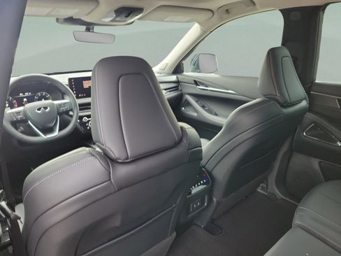 Certified 2026 INFINITI QX60 Luxe w/ Cargo Package image 11