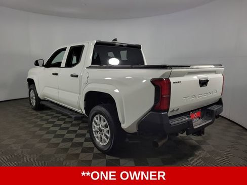 Used 2024 Toyota Tacoma SR image 6