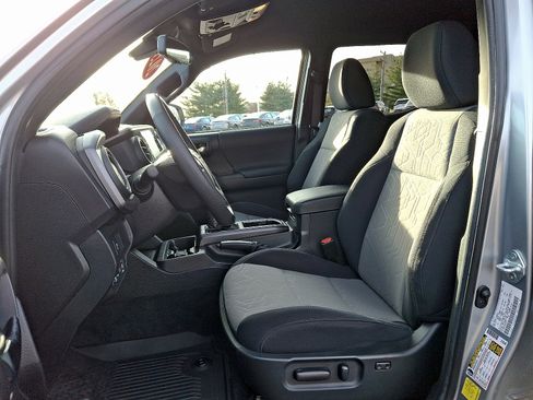 Certified 2023 Toyota Tacoma TRD Sport image 13