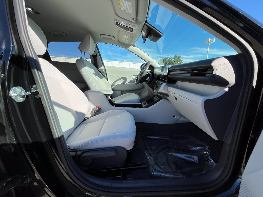 Used 2024 Hyundai Kona SEL w/ Convenience Package AWD/4WD image 30