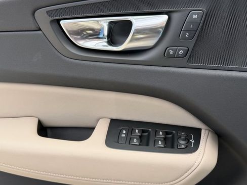 New 2026 Volvo XC60 T8 Plus AWD/4WD image 25