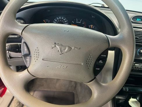 Used 1996 Ford Mustang Coupe image 9