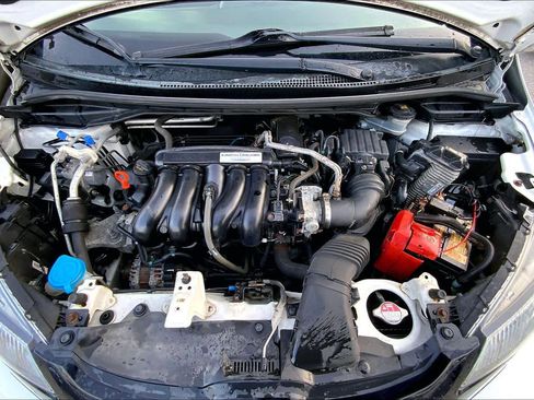 Used 2015 Honda Fit EX image 30