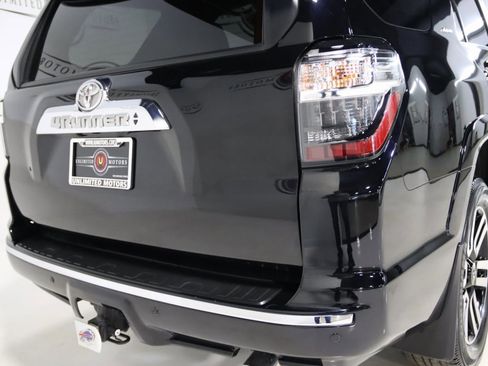 Used 2021 Toyota 4Runner Limited image 67