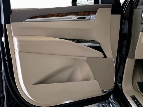 Used 2025 Cadillac Escalade Sport Platinum w/ LPO, ONYX Package AWD/4WD image 20