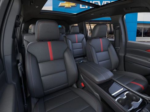New 2026 Chevrolet Traverse RS image 16