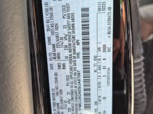 Used 2025 Ford Escape Active AWD/4WD image 8