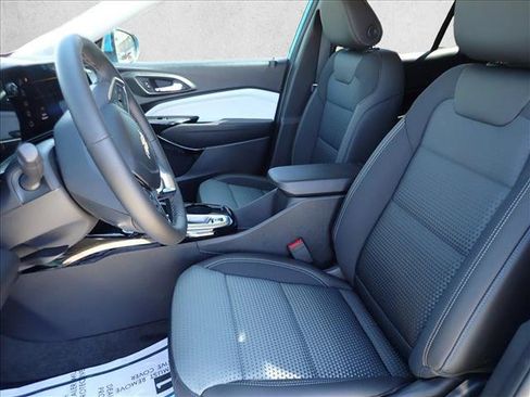 New 2026 Chevrolet Trax LT w/ Driver Confidence Package FWD image 11