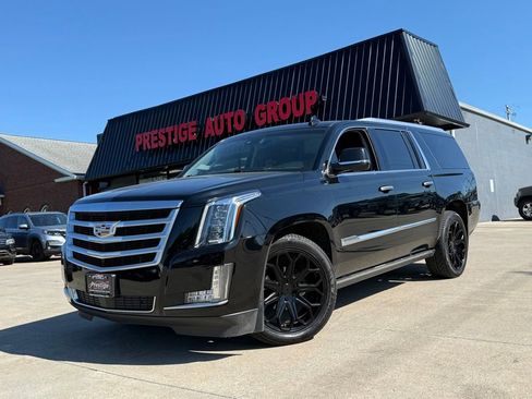 Used 2016 Cadillac Escalade ESV Premium AWD/4WD image 25