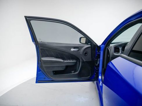 Used 2018 Dodge Charger R/T RWD image 21