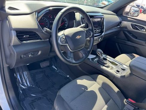 Certified 2023 Chevrolet Traverse LT FWD image 14