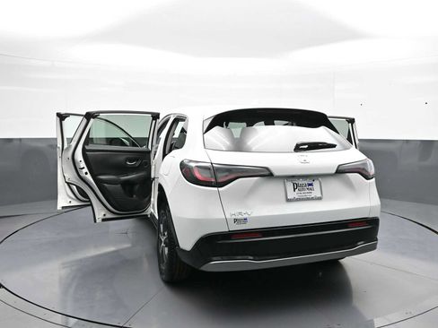 Used 2023 Honda HR-V EX-L image 44