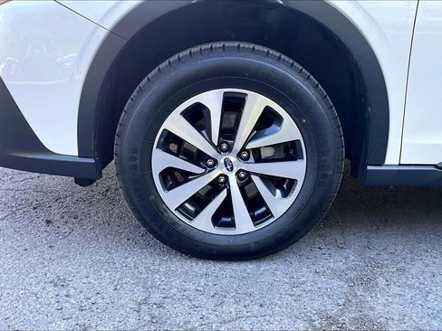 Certified 2022 Subaru Outback Premium AWD/4WD image 16