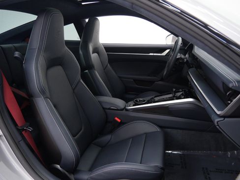 Used 2025 Porsche 911 Carrera S image 27