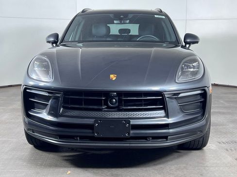 Certified 2026 Porsche Macan AWD/4WD image 10