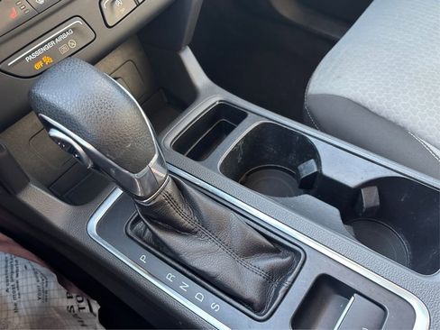 Used 2018 Ford Escape SE w/ SE Sync 3 Package image 28