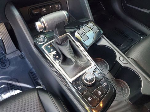 Certified 2024 Kia Sportage EX image 23