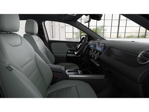 New 2026 Mercedes-Benz GLA 35 AMG 4MATIC image 4