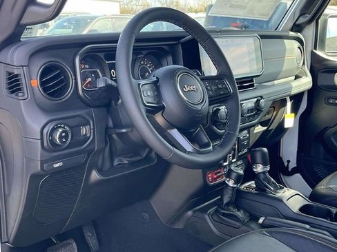 New 2026 Jeep Gladiator Mojave image 9