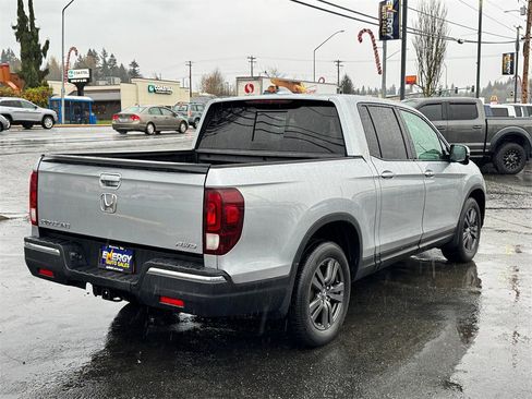 Used 2018 Honda Ridgeline Sport image 7
