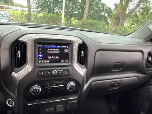 Used 2022 Chevrolet Silverado 1500 Custom AWD/4WD image 39