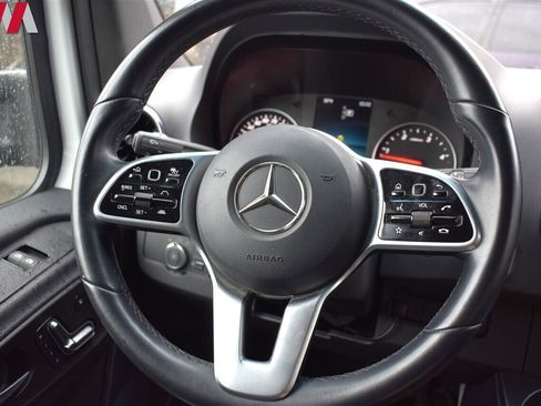 Used 2019 Mercedes-Benz Sprinter 170 image 20