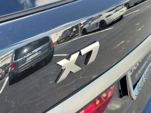 Used 2021 BMW X7 M50i AWD/4WD image 5