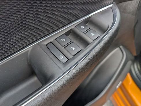 Used 2017 Chevrolet Cruze LT w/ Sun And Sound Package image 15