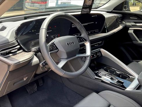 New 2025 Audi Q5 Premium Plus image 8