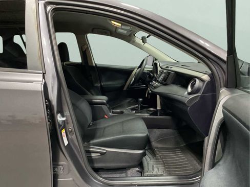Used 2016 Toyota RAV4 LE image 30