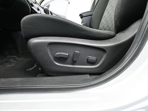 Used 2017 Nissan Rogue Sport SV AWD/4WD image 20