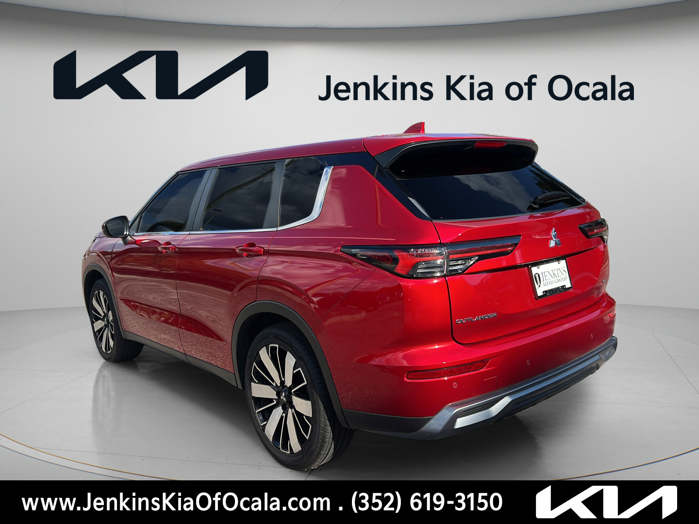 Used 2025 Mitsubishi Outlander SE AWD/4WD image 5