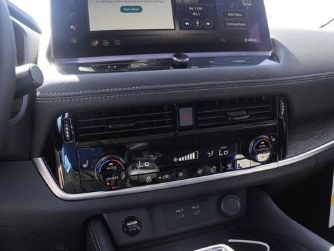 New 2026 Nissan Rogue Platinum AWD/4WD image 13