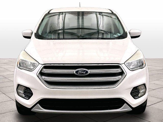 Used 2017 Ford Escape SE AWD/4WD image 3