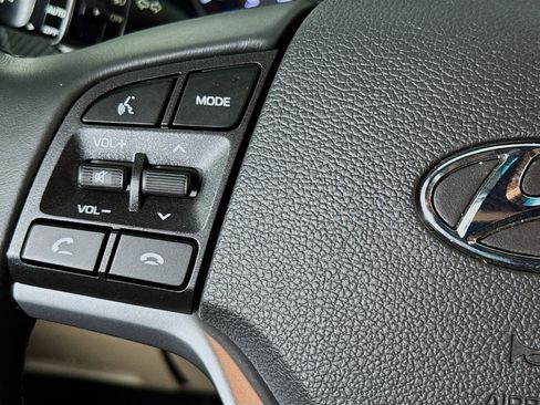 Used 2020 Hyundai Tucson Sport w/ Cargo Package image 13