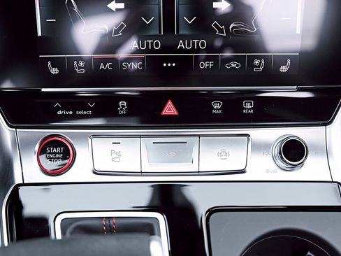 Used 2025 Audi RS 6 performance AWD/4WD image 99