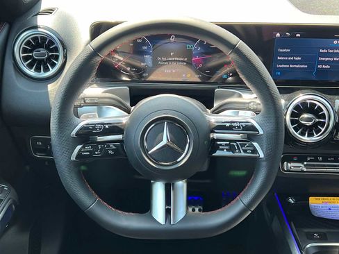 Certified 2025 Mercedes-Benz GLB 250 image 15