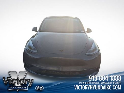 Used 2023 Tesla Model Y Performance AWD/4WD image 8