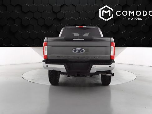 Used 2018 Ford F250 XLT w/ XLT Premium Package image 4