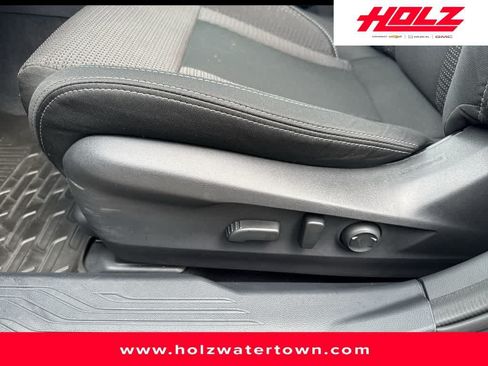 Used 2024 Subaru Outback Premium AWD/4WD image 10
