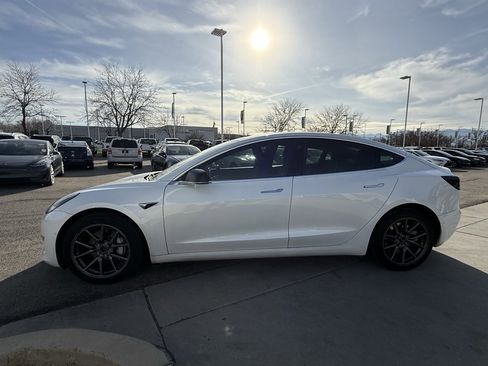 Used 2020 Tesla Model 3 Long Range image 4