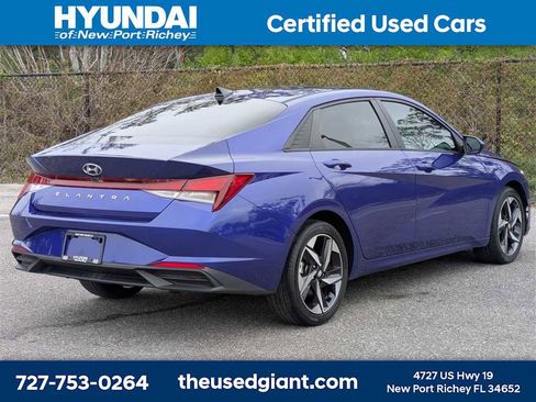 Used 2023 Hyundai Elantra SEL w/ Convenience Package image 5